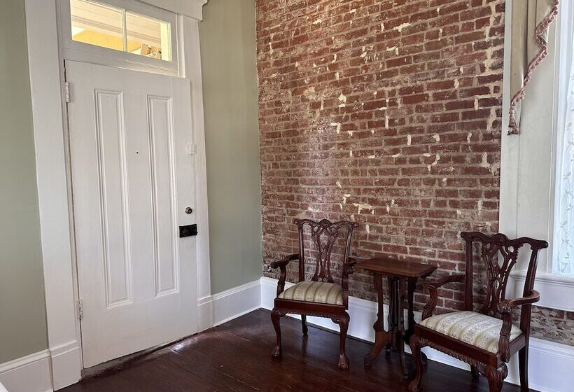 غرفة قياسية, The Inn At Cedar Grove