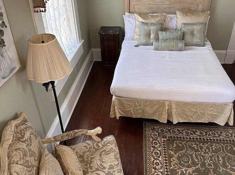 غرفة قياسية, The Inn At Cedar Grove