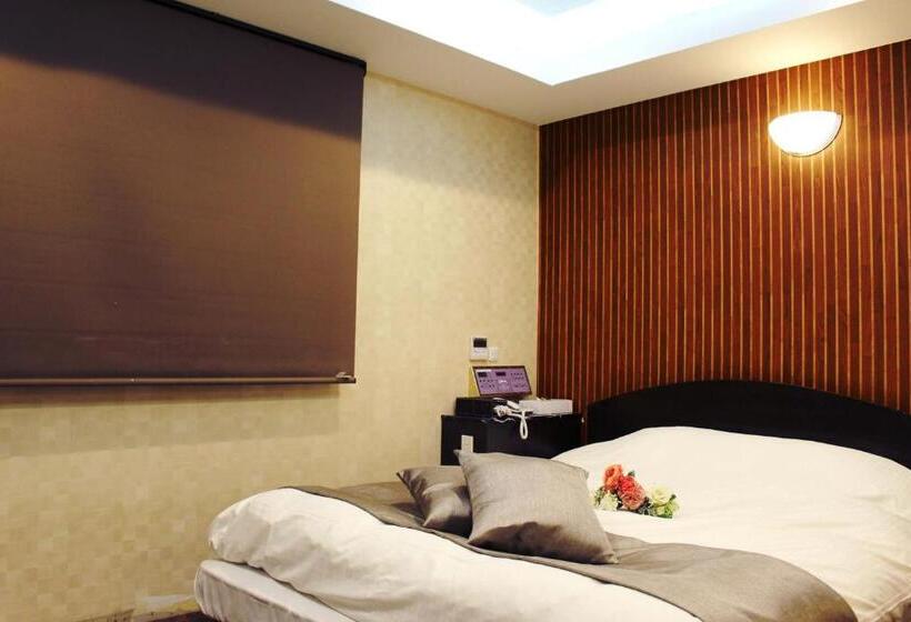 غرفة قياسية, Pal Anesso Nakatsu