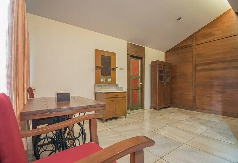 Camera Standard, Reddoorz Resort @ Lembang 2