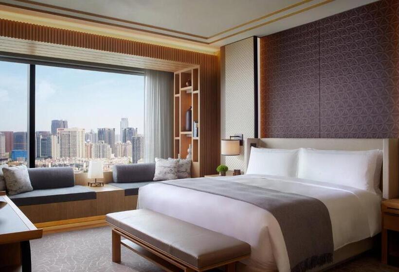 Люкс Клуб, The Ritzcarlton, Xi An