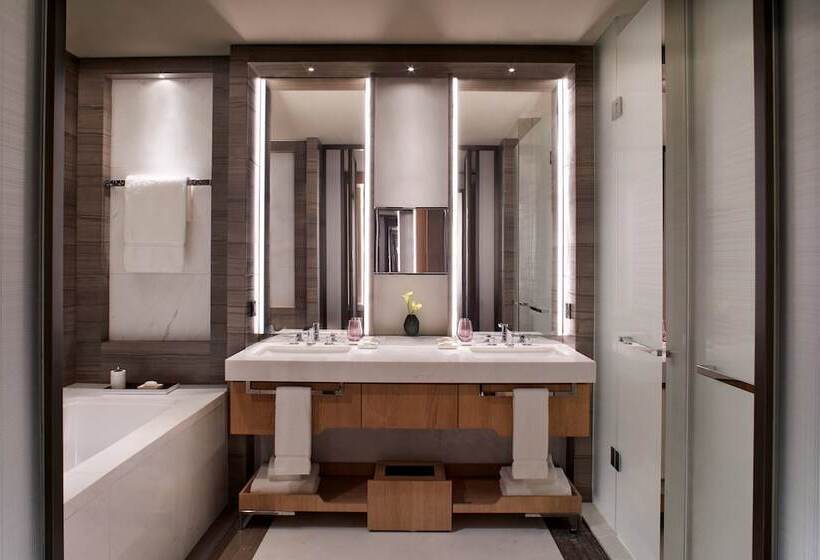 Номер Клуб, The Ritzcarlton, Xi An