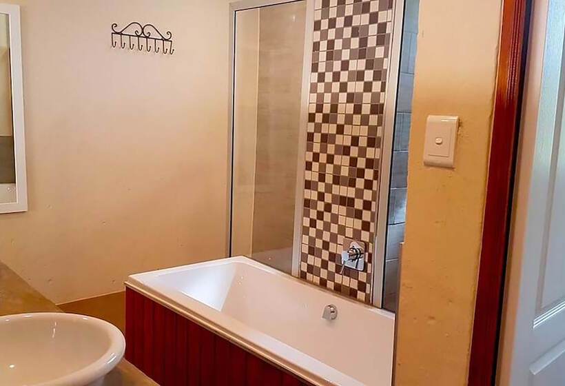 Deluxe Kamer, Rocky Hollow Lodge