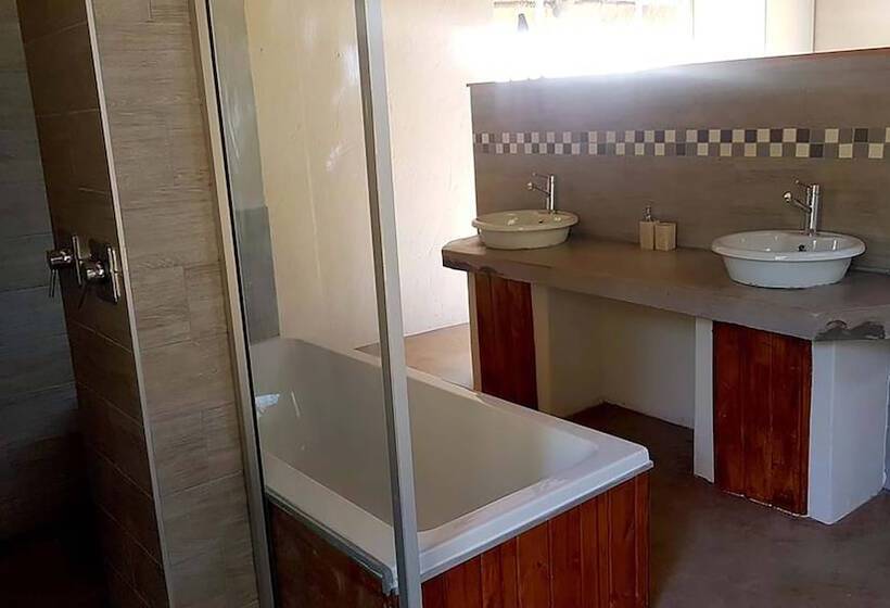Номер Deluxe, Rocky Hollow Lodge
