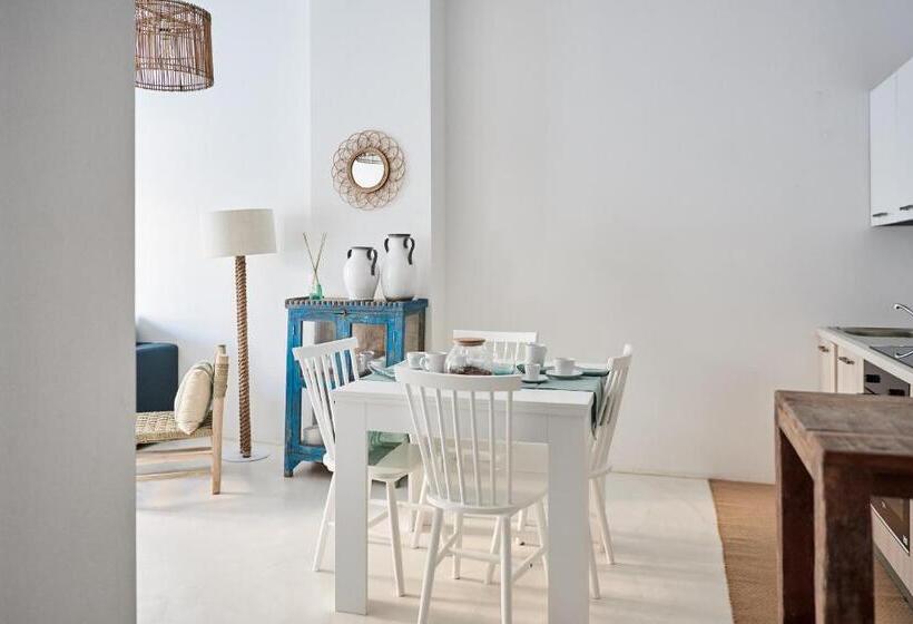 דירת חדר, Seabay