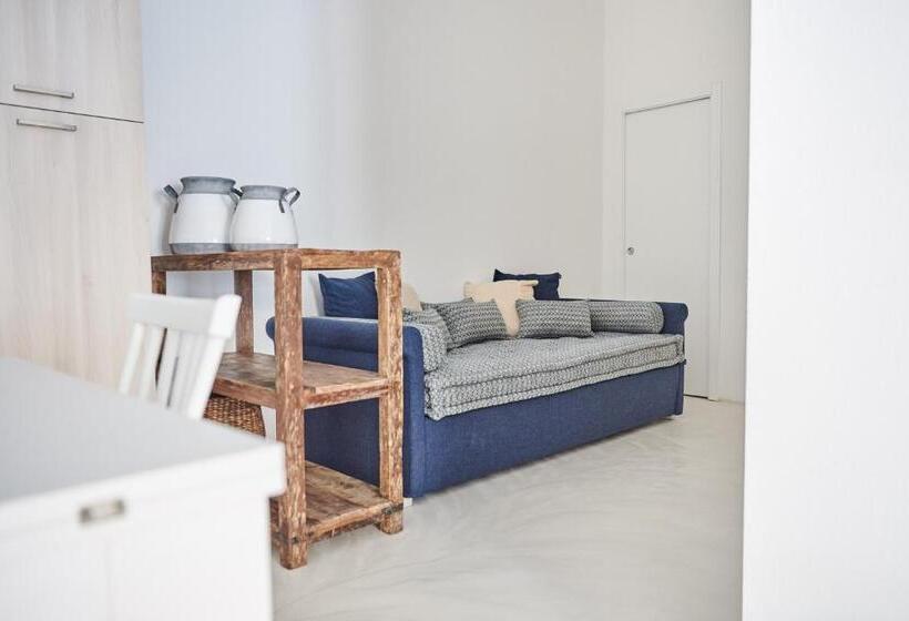 דירת חדר, Seabay