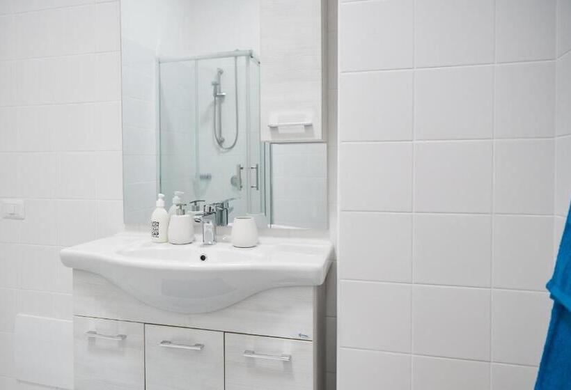 דירת חדר, Seabay