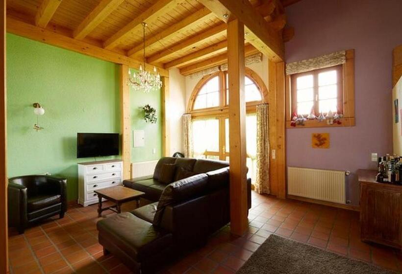 شقة غرفتين, Villa Grenzenlos