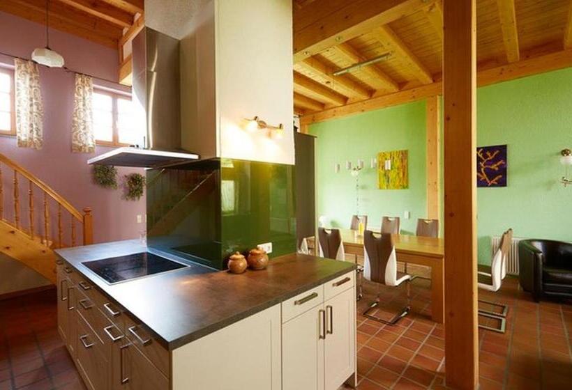 شقة غرفتين, Villa Grenzenlos