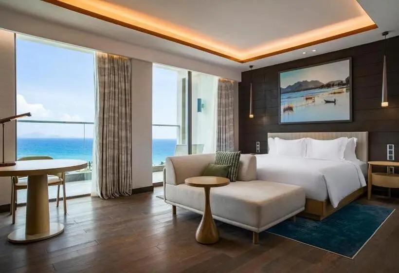 سوئیت اجرایی با چشمانداز دریا, Radisson Blu Resort Cam Ranh