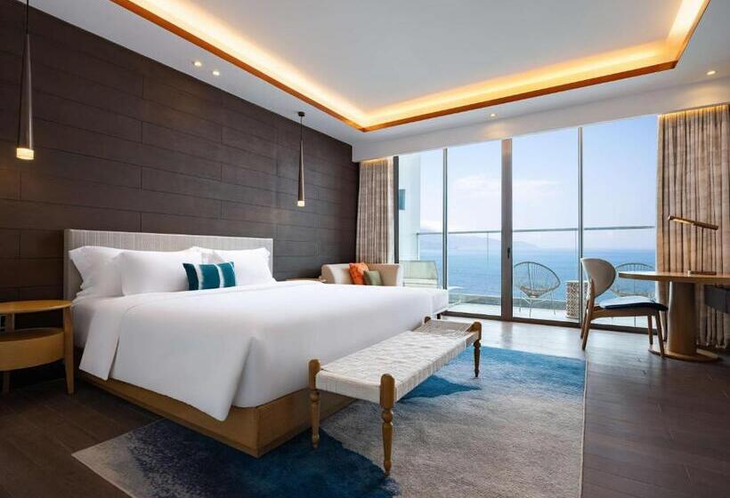 سوئیت اجرایی با چشمانداز دریا, Radisson Blu Resort Cam Ranh
