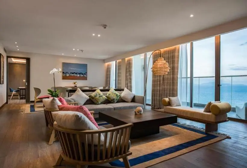 سوئیت پرزیدنت, Radisson Blu Resort Cam Ranh