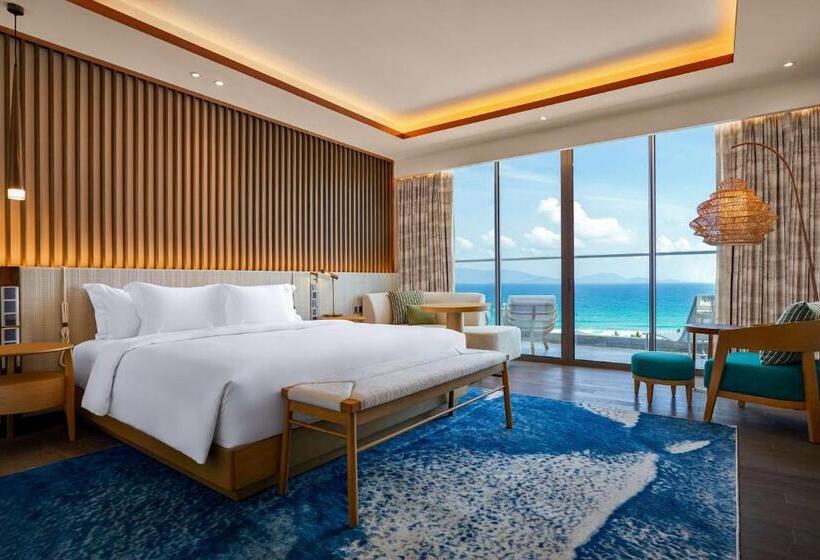 اتاق لوکس با چشمانداز دریا, Radisson Blu Resort Cam Ranh
