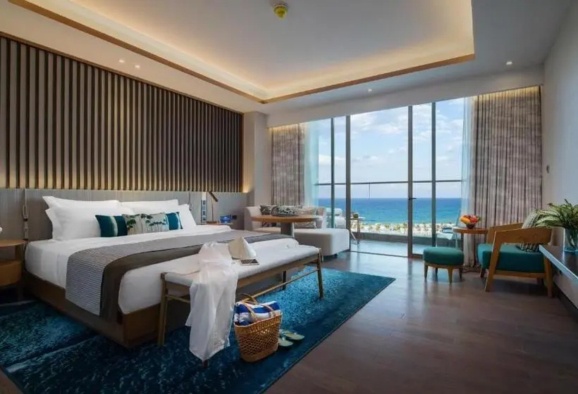 اتاق اجرایی با چشمانداز دریا, Radisson Blu Resort Cam Ranh