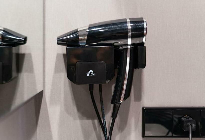 اتاق سوپریور با تخت بزرگ, Nest Style Valencia