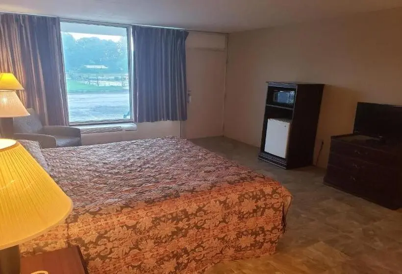キングサイズベッドのスタンダードルーム, OYO Hotel Whitely City Hwy 27 KY