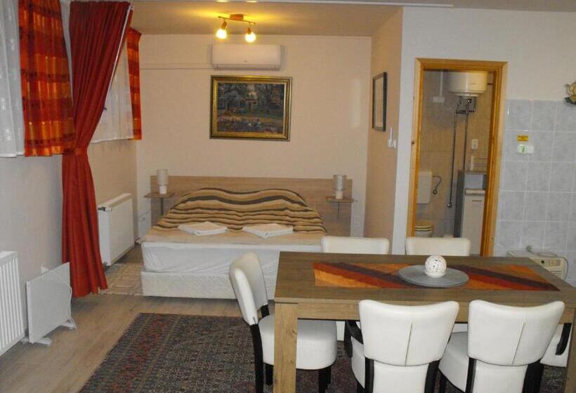 패밀리 룸 가든 전망, Ezüsthíd Apartman