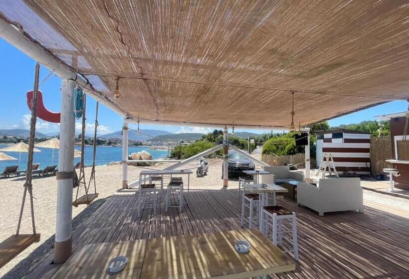 Camera Familiare Deluxe, Rest Hour