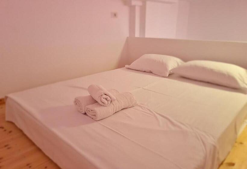 Suite Duplex, Rest Hour