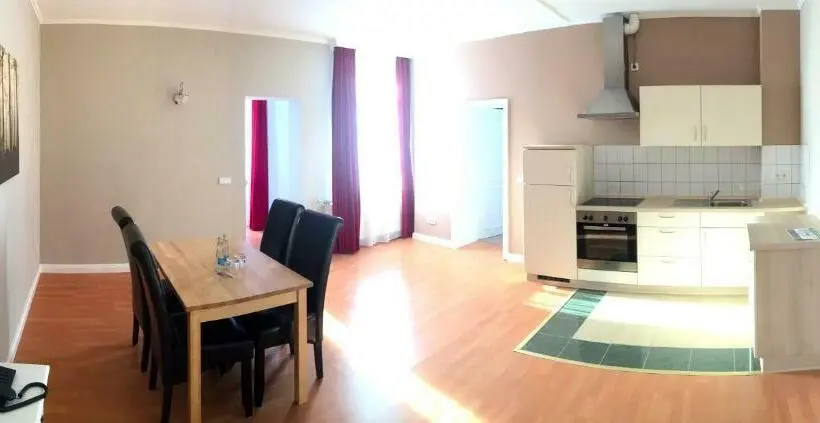 Huoneisto 1 Makuuhuone Pohjakerros, Seehotel Louise