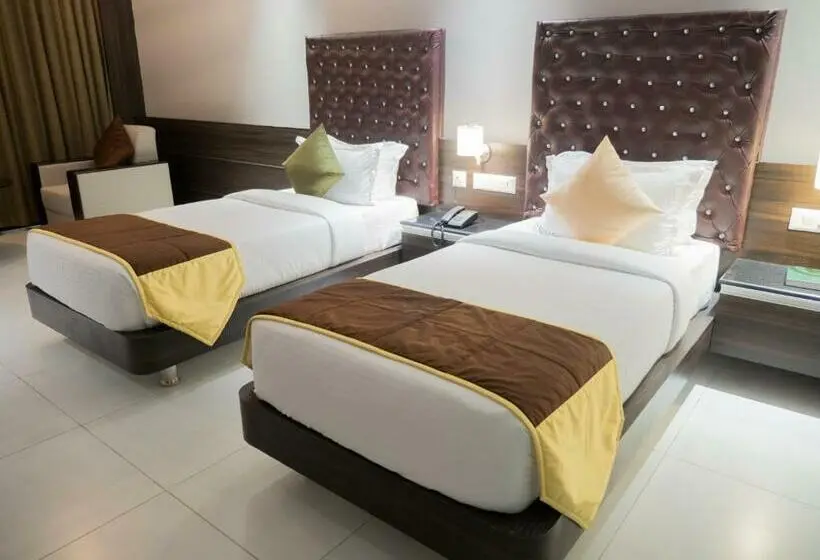 Deluxe-huone, Mary Land Velankanni