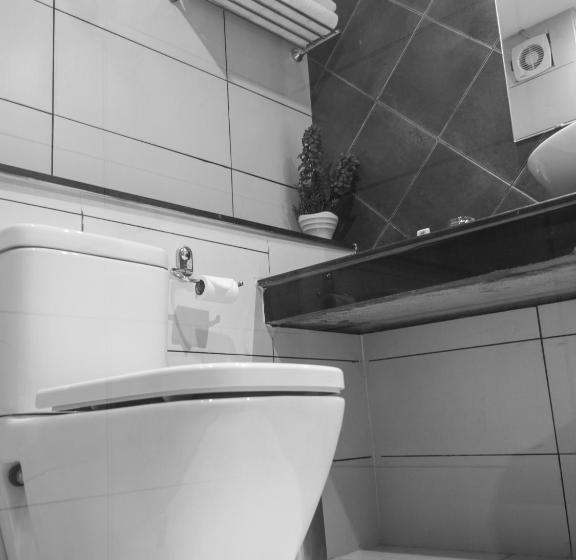 Номер Deluxe, Mary Land Velankanni