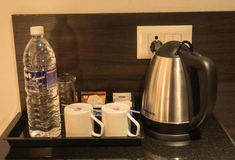 Трехместный Номер Deluxe, Mary Land Velankanni