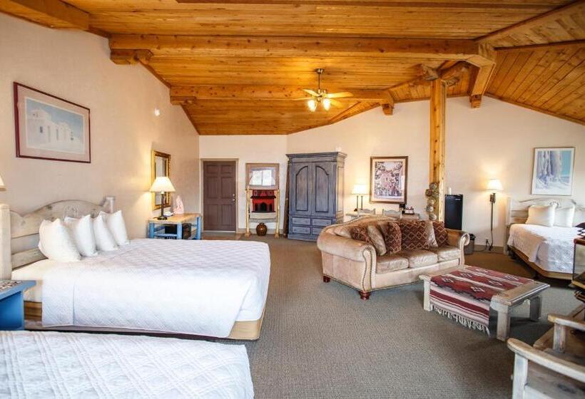 Люкс Повышенной Комфортности, Chama Trails Motel