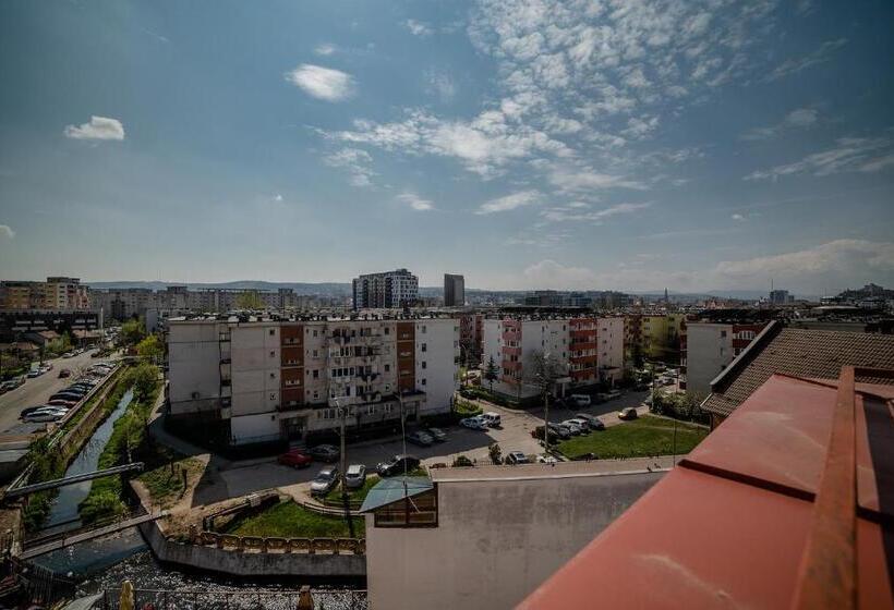 Студио Стандарт с Балконом, Elis Residence