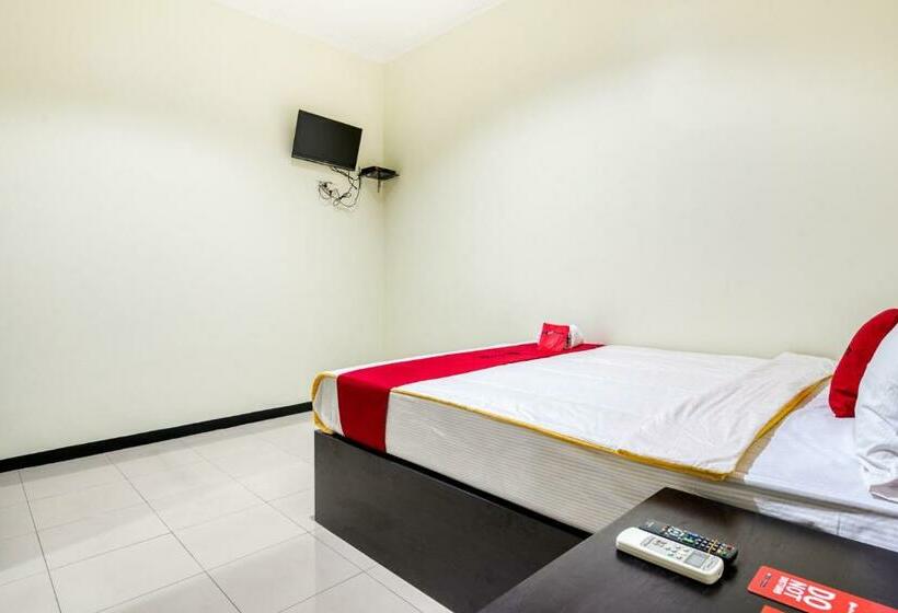 标准间, Reddoorz Syariah @ Ketintang Surabaya