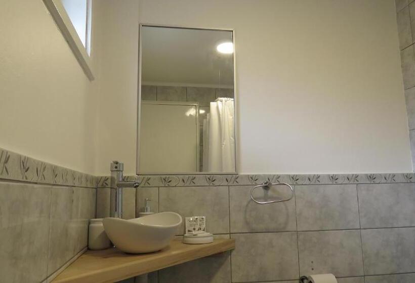 1 Bedroom Apartment Lake View, Apart Costanera