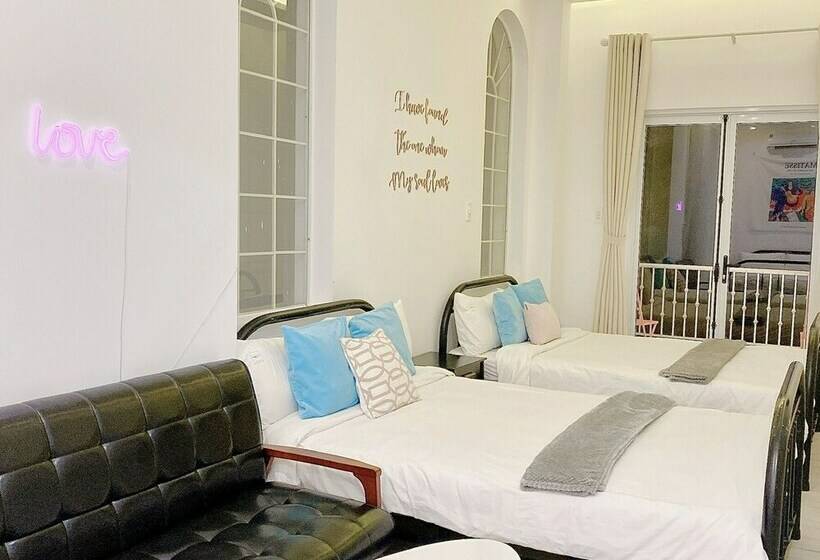 اتاق خانوادگی, The Chill Hue Homestay