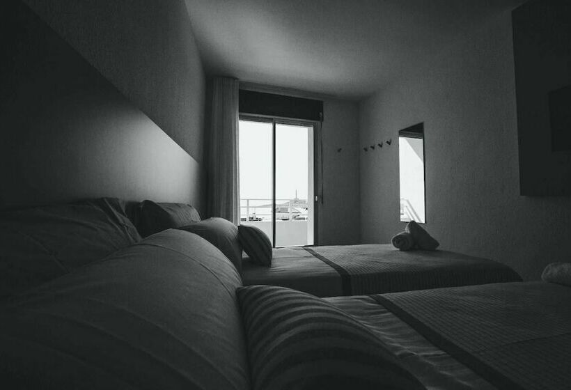 带海景的标准房, Subup Hostel