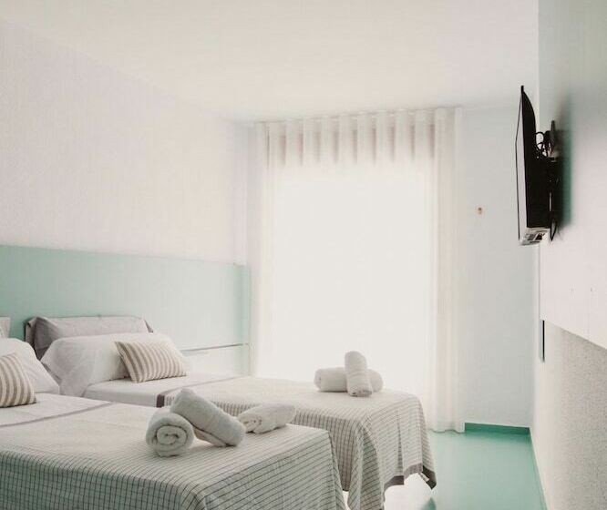 Номер Стандарт Вид на Море, Subup Hostel