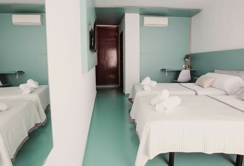 Номер Стандарт Вид на Море, Subup Hostel