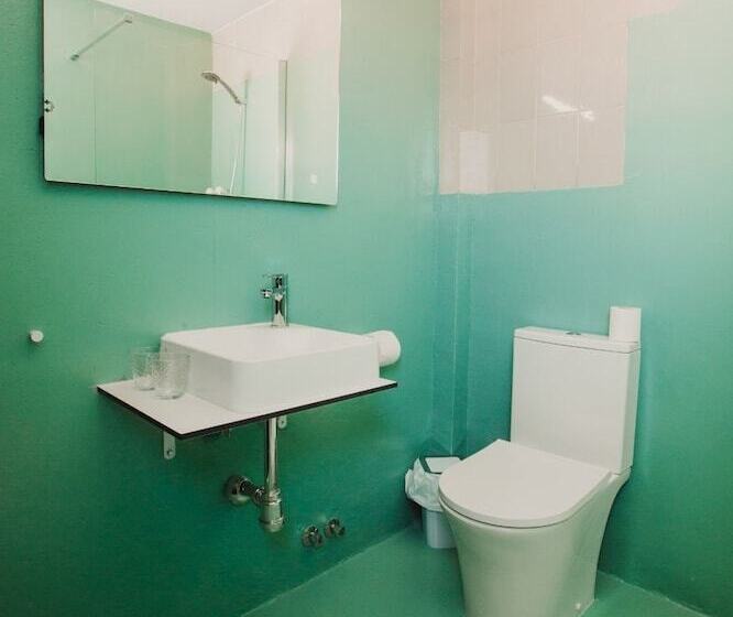 家庭间, Subup Hostel