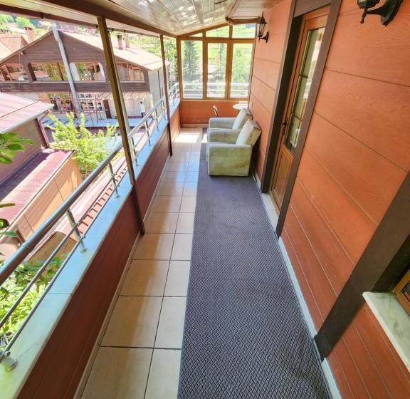 סוויטה עם מרפסת, Trend Suite