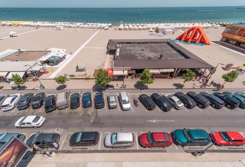 Апартаменты 1 Спальня Вид на Море, Zip Apartments