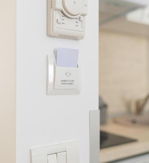 스탠다드 스튜디오, Zip Apartments