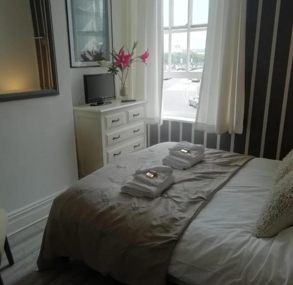 标准间, The Wellington Restaurant And Bar