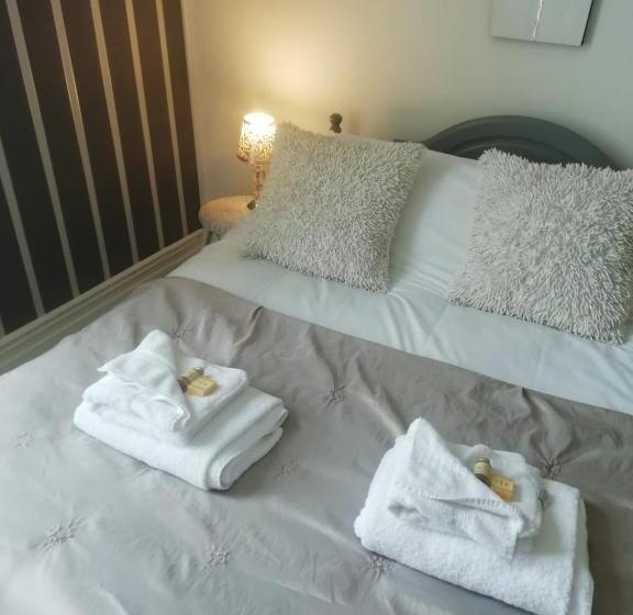 标准间, The Wellington Restaurant And Bar