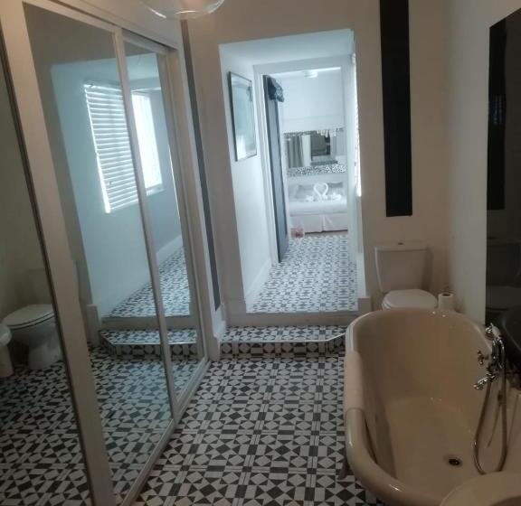 行政套房, The Wellington Restaurant And Bar