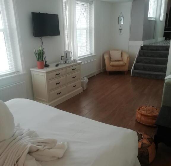 行政套房, The Wellington Restaurant And Bar