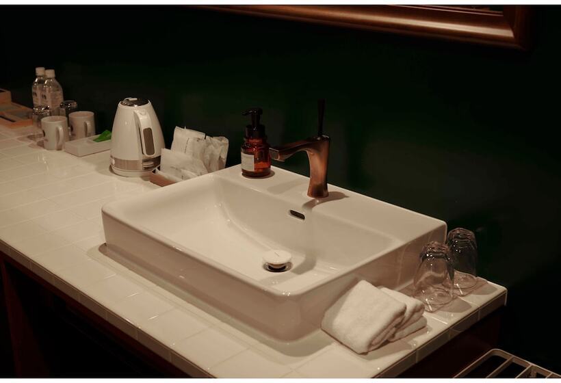 스탠다드 룸, Clad