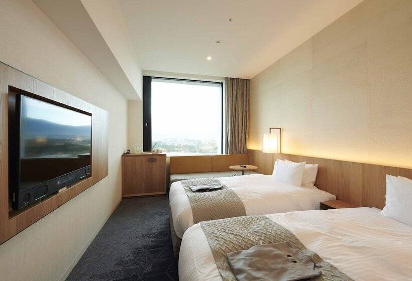 스탠다드 트리플 룸, Clad