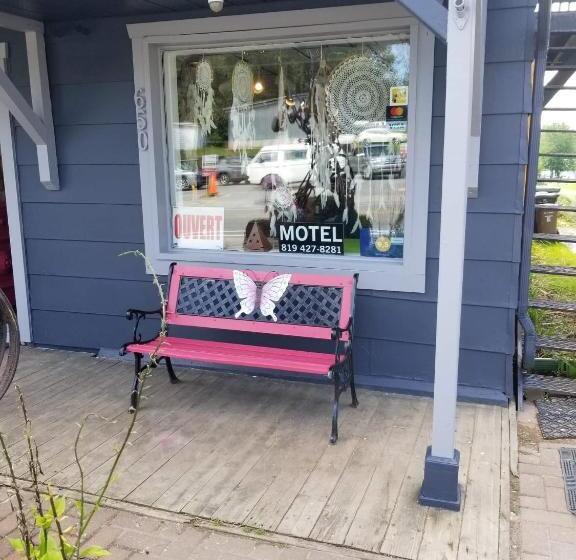 标准房带园景, Motel Shantik