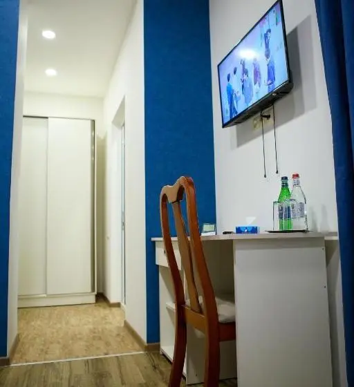 اتاق لوکس با تخت بزرگ, Gyurji Home   Guest House In Gyumri
