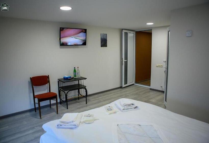 اتاق استاندارد, Gyurji Home   Guest House In Gyumri