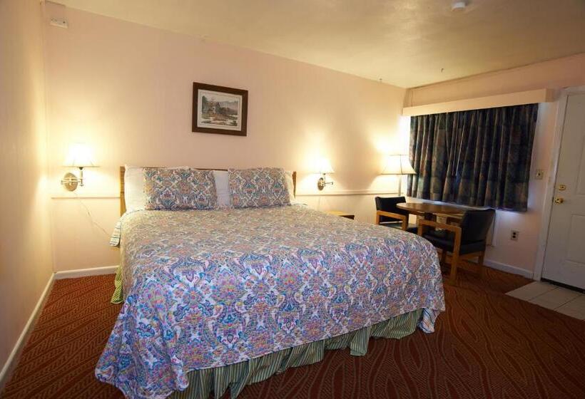 Стандартный Номер Кровать Кинг, Clinton Motel