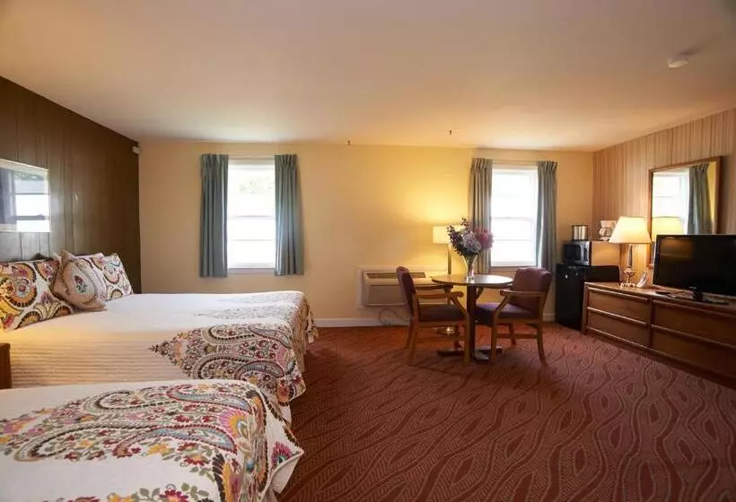 デラックスルーム, Clinton Motel